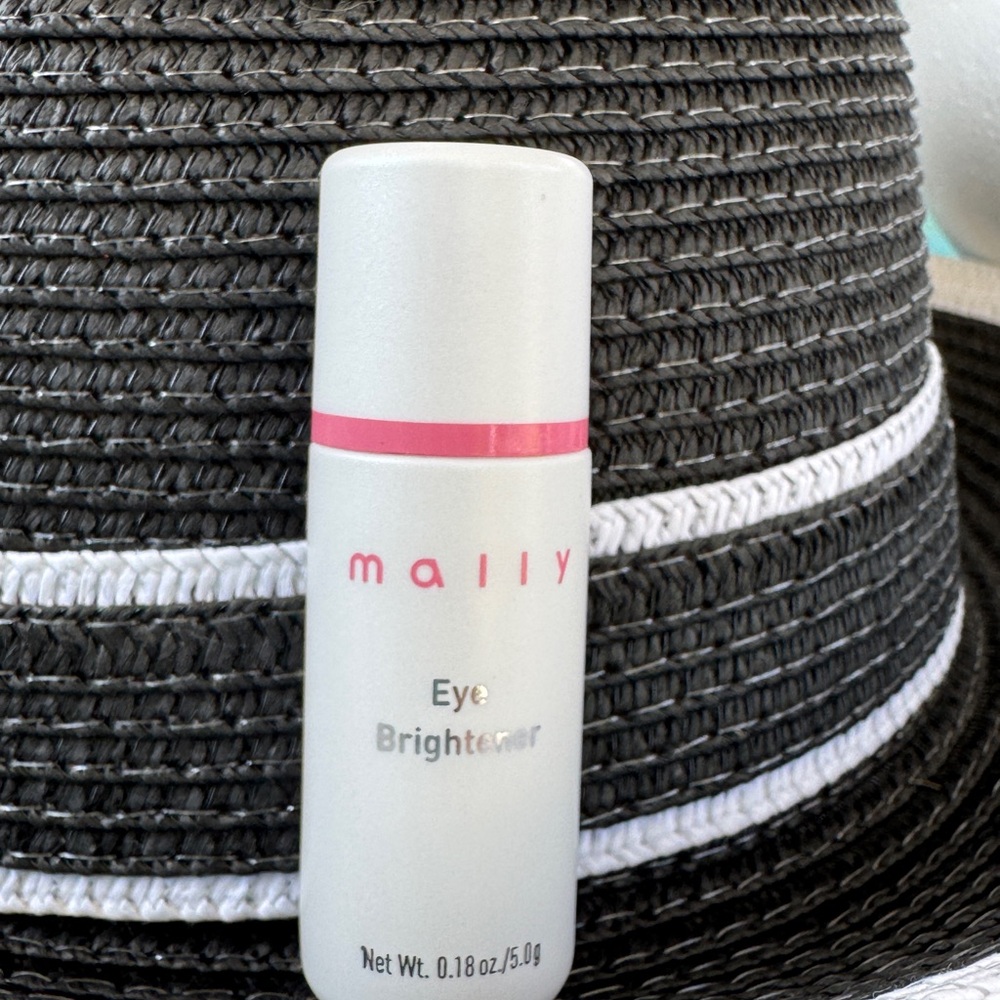 NWOB Mally Eye Brightener .18 oz/ 5g